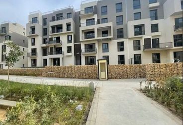 Apartment for sale 5% DP Over 8 Years Fully Finished in Sodic East